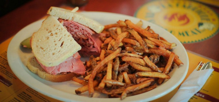 assiette-fabrique-smoked-meat