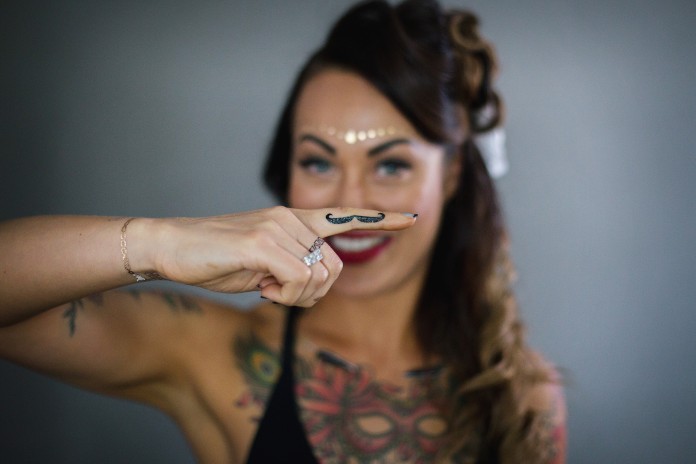 mo-sistas-movember-une mo-sistas-movember-une