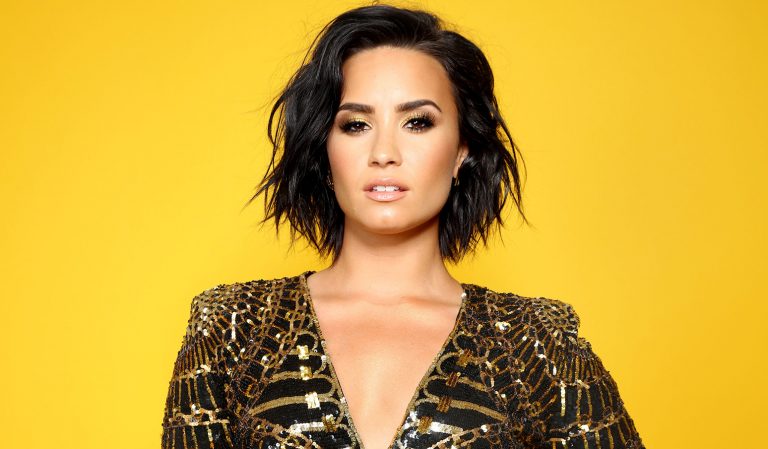 demi-lovato-cheveux-changements-capillaires