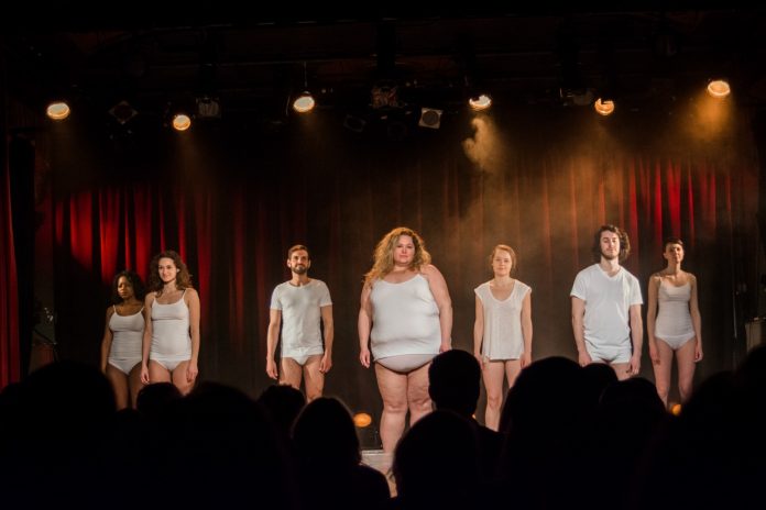 Cet endroit entre tes cuisses-theatre Cet endroit entre tes cuisses-theatre