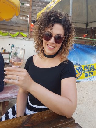 V&eacute;ro, Calmos Caf&eacute;, St-Martin