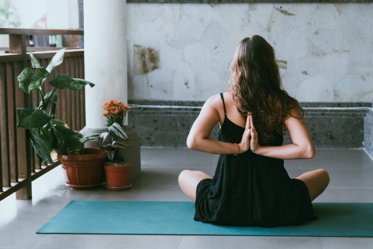 Du yoga (quasiment!) gratuit tous les mardis, dans une galerie d&rsquo;art de Montréal