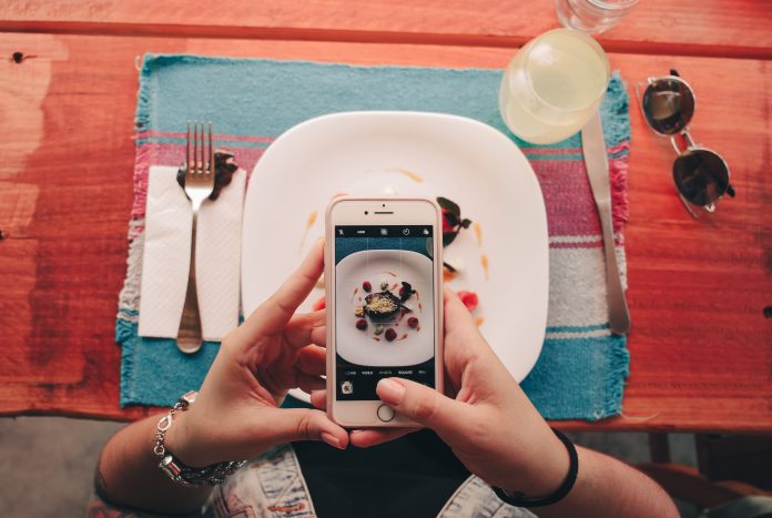 bracelets-camera-cellphone-744780
