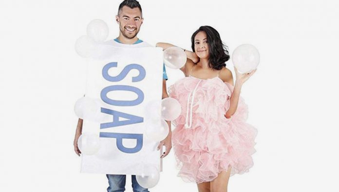 costume halloween couple-cover