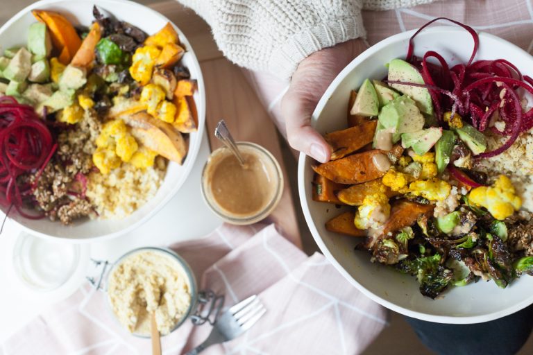 RECETTE – Salade tiède d&rsquo;automne aux légumes de saison