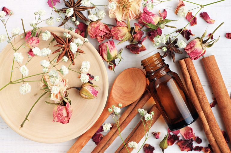 S&rsquo;en sortir sans sortir… grâce aux huiles essentielles