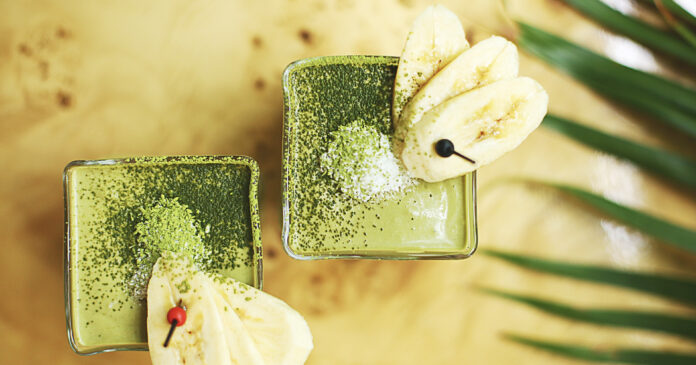 smoothie matcha-pexels-ponyo-sakana