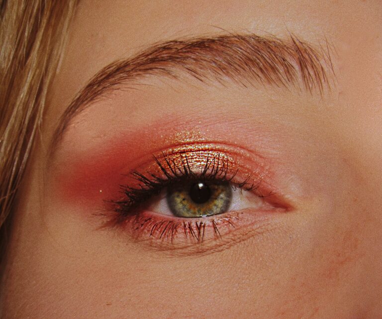 On a testé pour vous : le #PeachMakeupChallenge