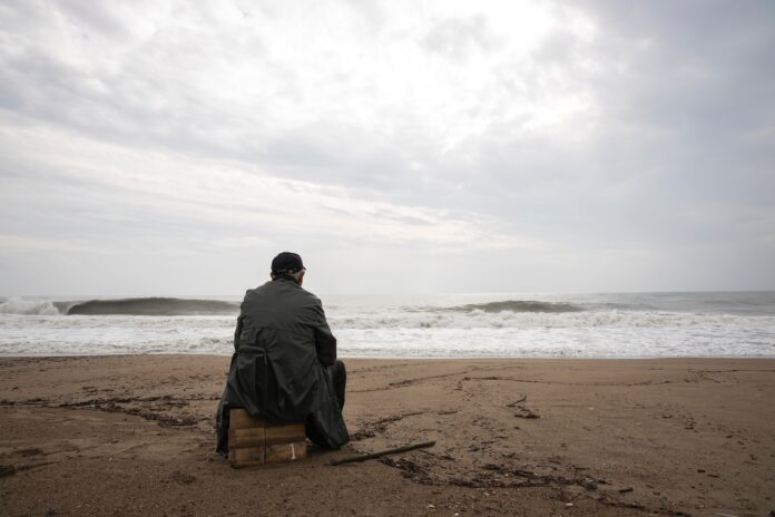homme-sur-plage