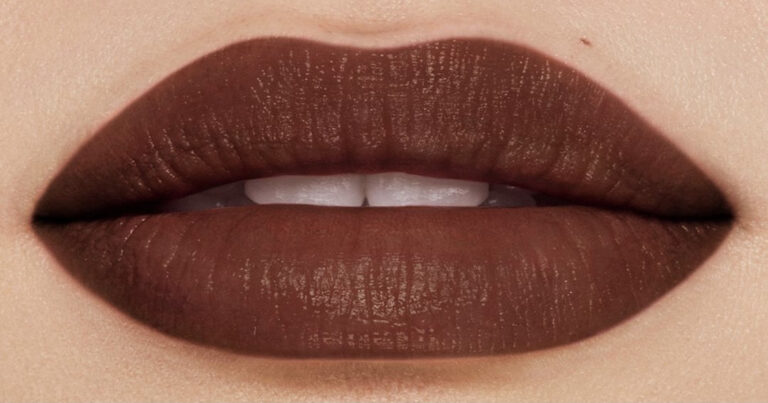 5 tendances maquillage que tu dois absolument essayer durant les Fêtes